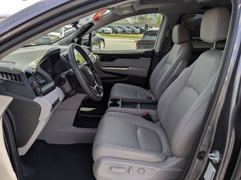 Used 2022 Honda Odyssey Touring image 25