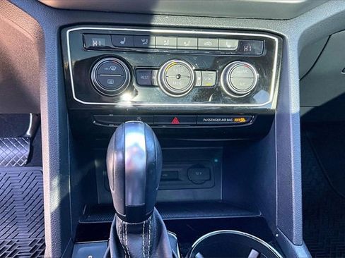 Used 2022 Volkswagen Atlas SE image 24