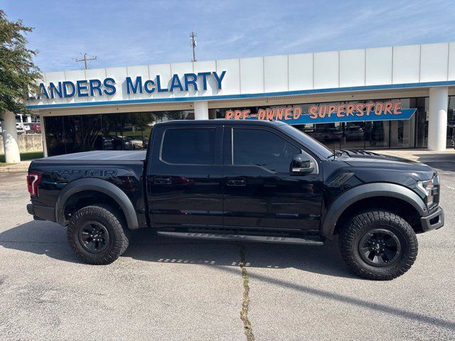 Used 2018 Ford F150 Raptor w/ Equipment Group 802A Luxury AWD/4WD image 2