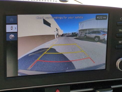 Certified 2025 Hyundai Elantra Sport image 18