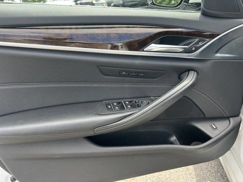 Used 2017 BMW 530i xDrive AWD/4WD image 13