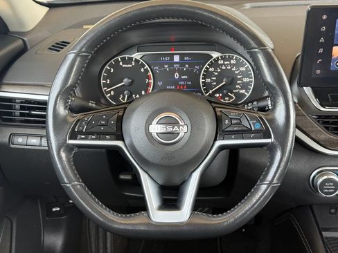Used 2023 Nissan Altima 2.5 SL FWD image 19
