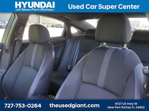Used 2019 Honda Civic Sport image 7