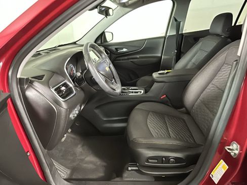 Used 2018 Chevrolet Equinox LT FWD image 14