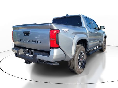 Used 2025 Toyota Tacoma TRD Sport RWD image 4