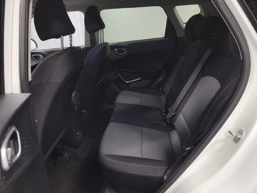 Used 2022 Kia Soul EX FWD image 25