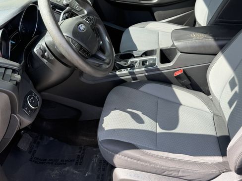 Used 2017 Ford Escape SE FWD image 17