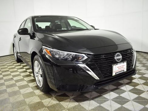 Certified 2025 Nissan Sentra S image 3