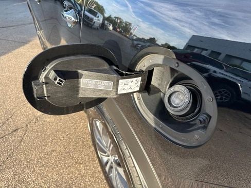Used 2025 INFINITI QX60 Pure w/ Cargo Package AWD/4WD image 21