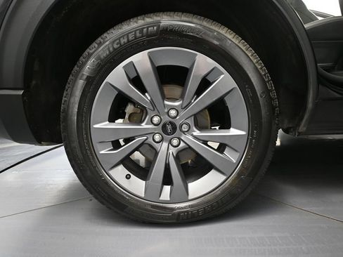 Used 2025 Ford Explorer Active w/ Active Comfort Package AWD/4WD image 14