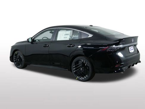 New 2026 Nissan Sentra SR w/ SR Premium Package FWD image 8