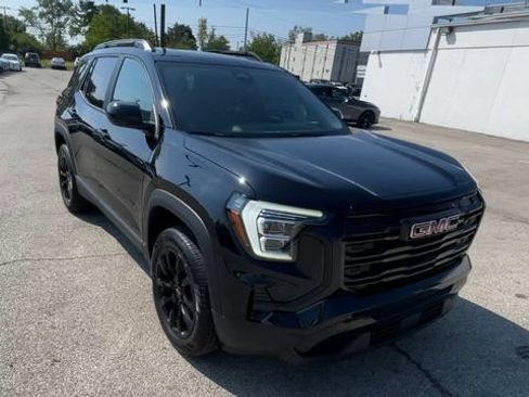 Used 2025 GMC Terrain Elevation w/ Black Edition AWD/4WD image 4