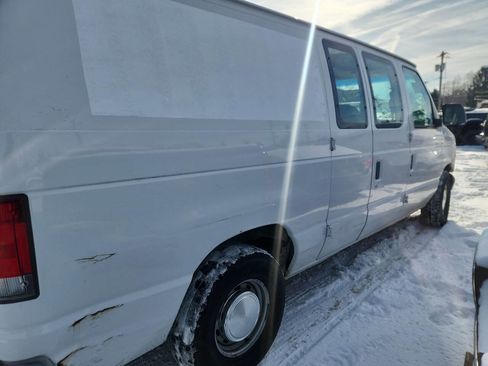 Used 1999 Ford E-150 and Econoline 150 image 5