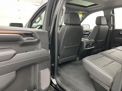 Used 2024 GMC Sierra 1500 Denali AWD/4WD image 42