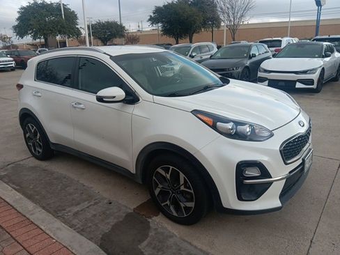 Used 2020 Kia Sportage EX image 5
