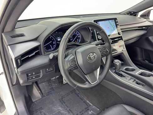 Used 2021 Toyota Avalon XSE image 13