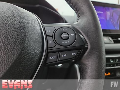Used 2023 Toyota RAV4 XLE Premium AWD/4WD image 15