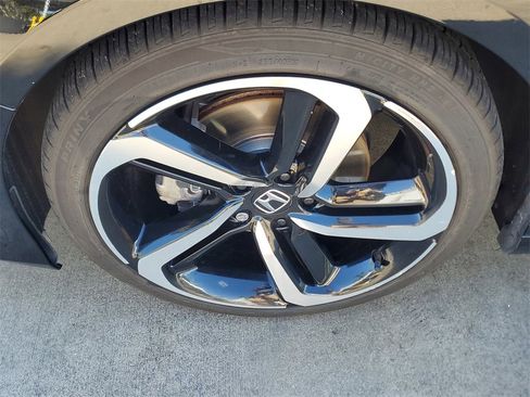 Used 2021 Honda Accord Sport image 4