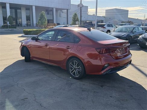 Used 2023 Kia Forte GT-Line w/ GT-Line Premium Package image 7