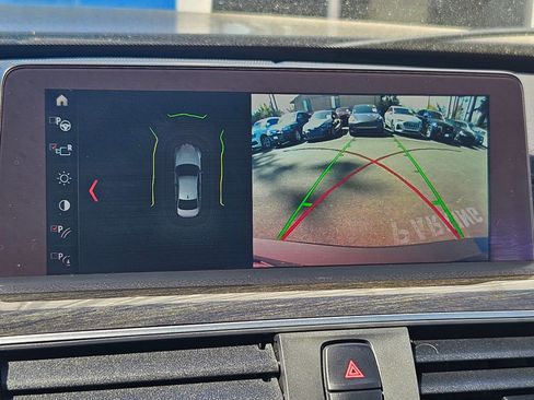 Used 2018 BMW 330i xDrive Sedan AWD/4WD image 19