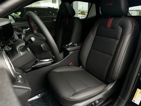 New 2026 Chevrolet Trax RS w/ Sunroof Package image 13