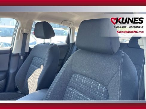 Used 2023 Honda HR-V LX image 18