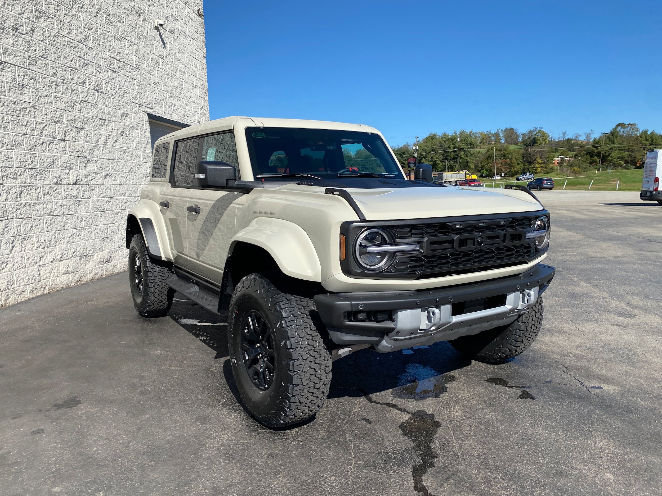 New 2026 Ford Bronco Raptor AWD/4WD image 13