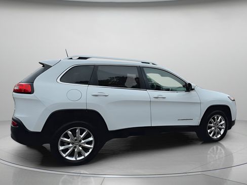 Used 2016 Jeep Cherokee Limited image 30