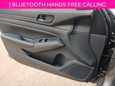 Used 2025 Nissan Altima 2.5 S image 10