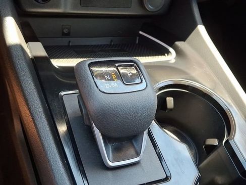 Certified 2025 Nissan Rogue SL w/ Tech Package AWD/4WD image 17