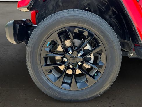 Used 2022 Jeep Wrangler Unlimited Sahara image 10