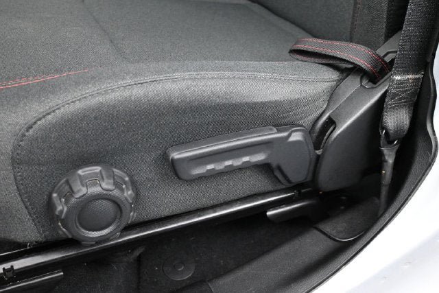 Used 2024 Jeep Wrangler Unlimited Rubicon AWD/4WD image 14