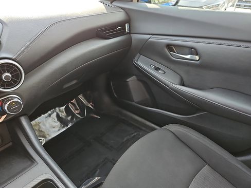 Certified 2021 Nissan Sentra SV image 24