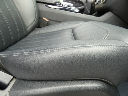 Used 2016 Mercedes-Benz GLE 350 w/ Premium Package image 29