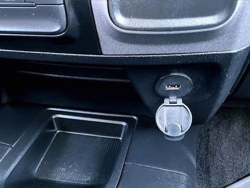 Used 2016 RAM 2500 Tradesman w/ Chrome Appearance Group image 34