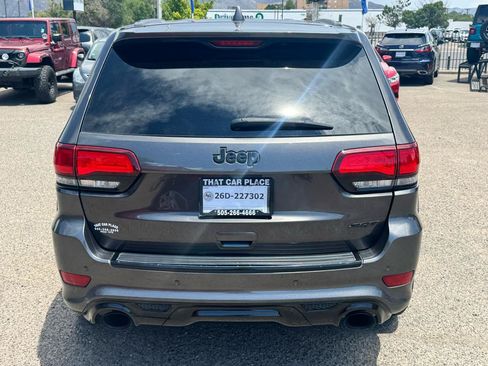 Used 2018 Jeep Grand Cherokee SRT AWD/4WD image 6