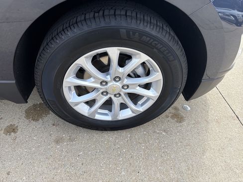 Used 2019 Chevrolet Equinox LT FWD image 9