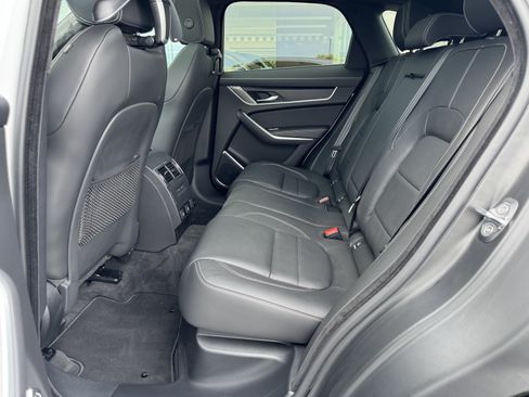Used 2026 Jaguar F-PACE R-Dynamic S AWD/4WD image 28