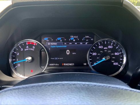 Used 2019 Ford F550 4x4 SuperCab Super Duty w/ Lariat Value Package image 25