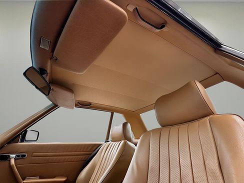Used 1987 Mercedes-Benz 560 SL image 19