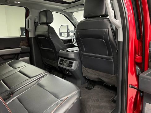 Used 2024 Ford F250 Lariat w/ Lariat Ultimate Package AWD/4WD image 53