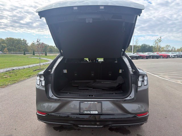 Used 2023 Ford Mustang Mach-E Premium AWD/4WD image 9