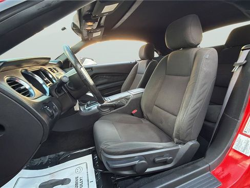 Used 2013 Ford Mustang Convertible RWD image 30