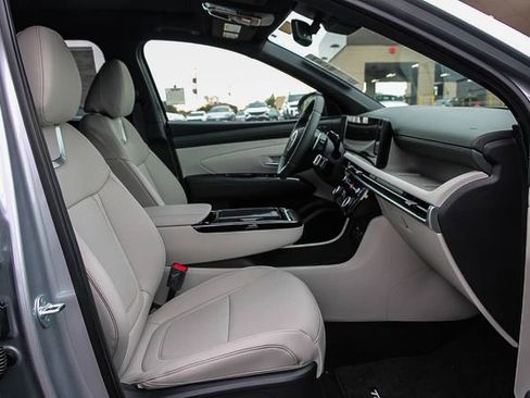 New 2026 Hyundai Tucson Limited image 19