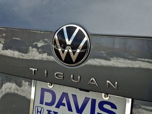Used 2022 Volkswagen Tiguan S image 29