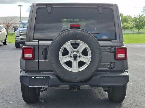Used 2022 Jeep Wrangler Unlimited Sport w/ Sun And Sound Package AWD/4WD image 8