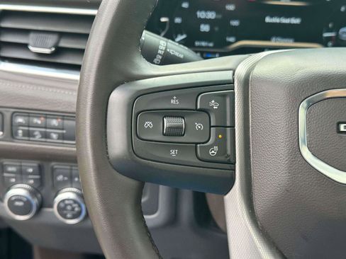 Used 2024 GMC Yukon Denali image 22