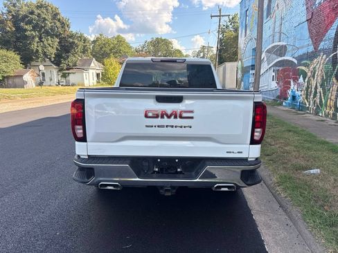 Used 2025 GMC Sierra 1500 SLE w/ X31 Off-Road Package AWD/4WD image 5