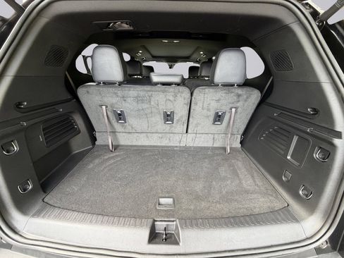Used 2024 GMC Acadia AT4 w/ LPO, Floor Liner Package image 21