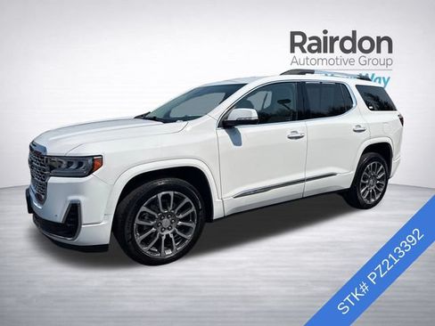 Used 2023 GMC Acadia Denali AWD/4WD image 3